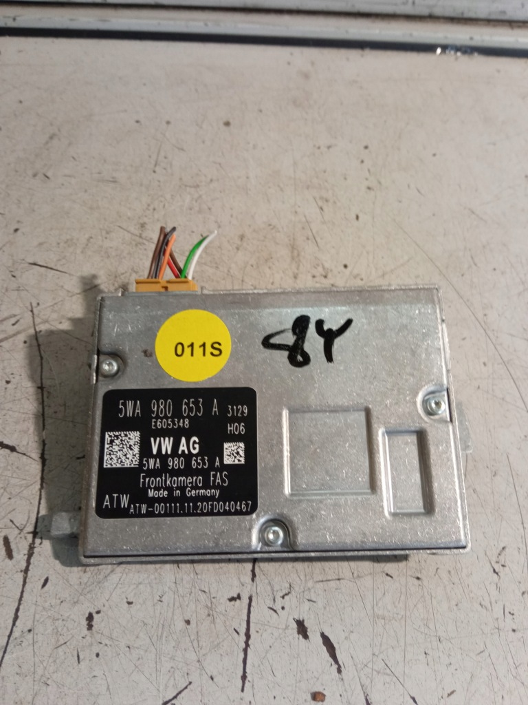 фото №2, Audi a3 8y камера асистент поперечина