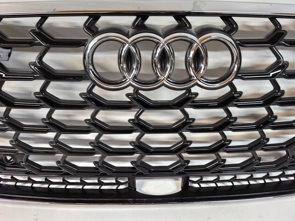 фото №3, Audi s8 d5 lift 4n - решётка радиатора решётка радиатора polecam