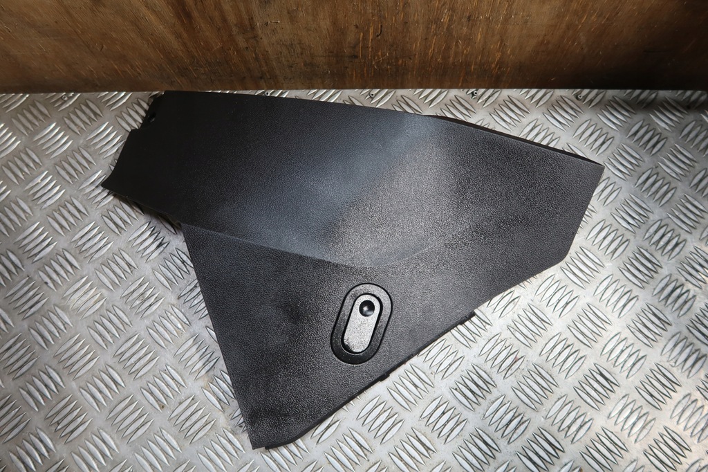 фото №1, Защита туннель заглушка правая sandero iii 689208801r