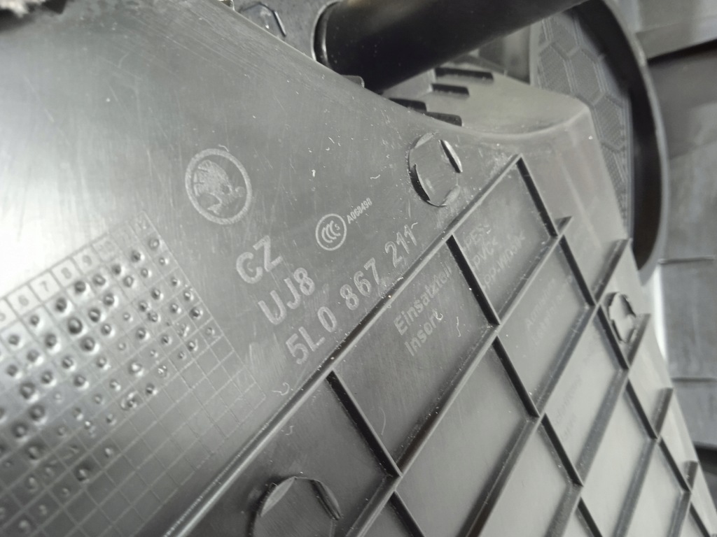 фото №10, Skoda yeti обшивка обивка дверь левый задняя