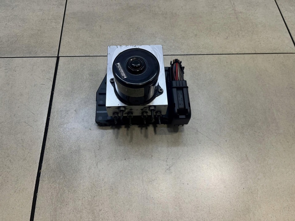 фото №1, Насос abs mercedes w203 2.2 cdi a2035451632