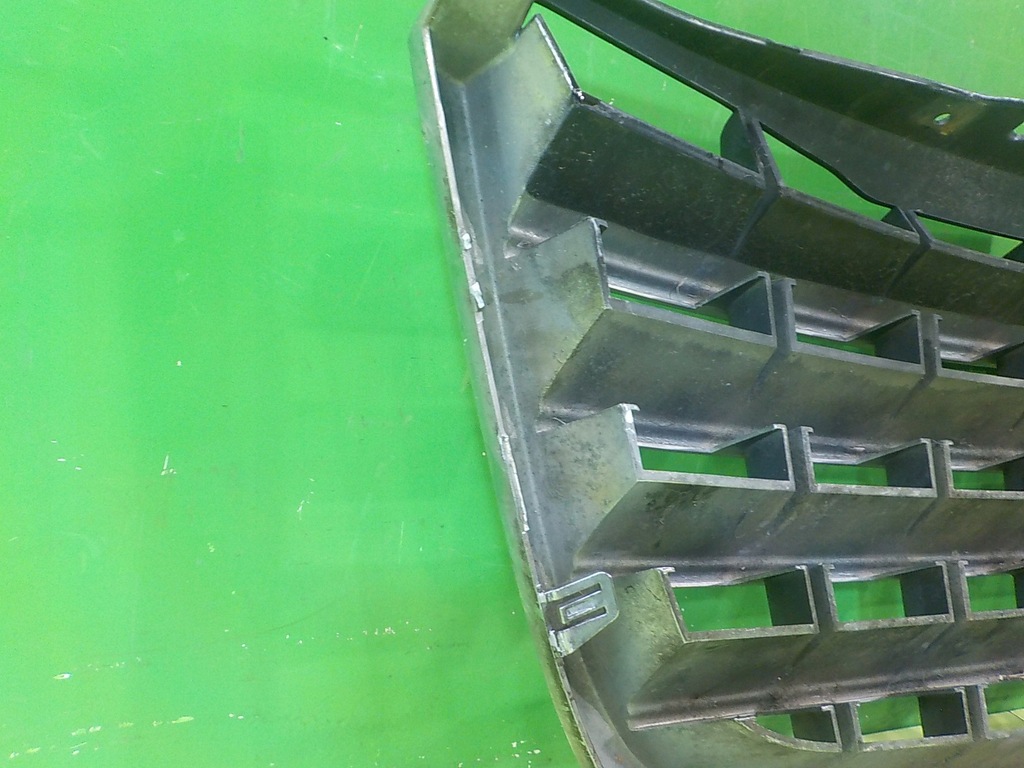 фото №6, Chrysler voyager v 2.8 crd aut 06r 5d решётка радиатора решётка радиатора