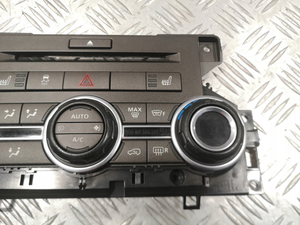 фото №3, Панель обдув кондиционера land rover discovery 4 iv