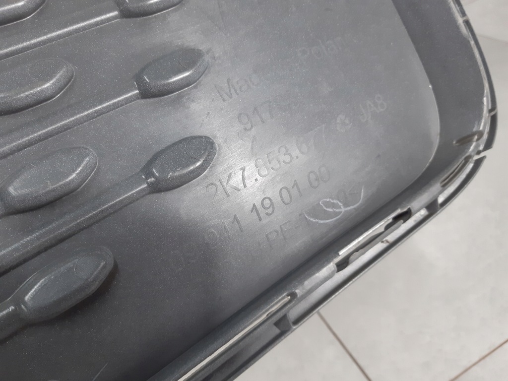 фото №16, Vw caddy v 2k7 решётка средняя бампера перед 2k7853677