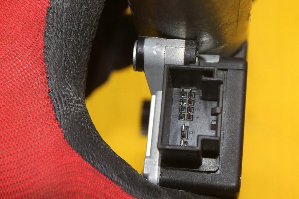 фото №6, Моторчик люк панорамы перед porsche cayenne ii 1733219a