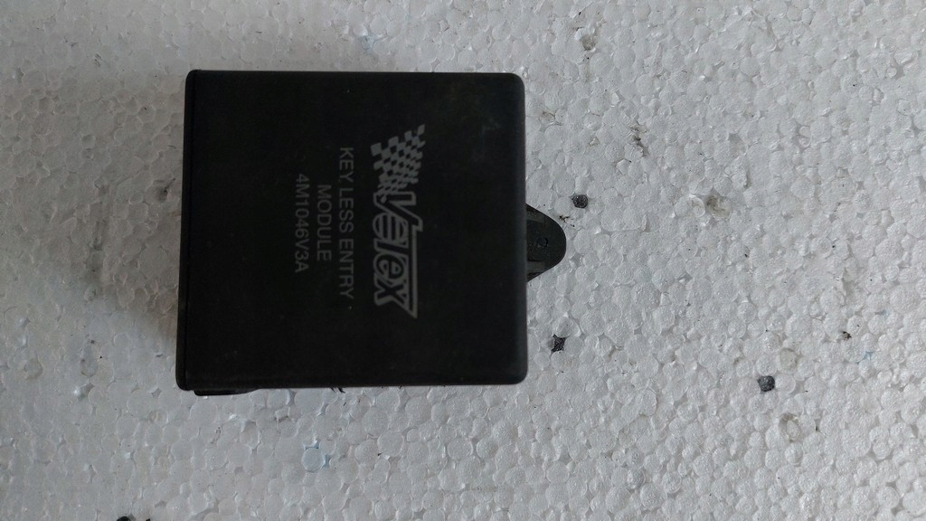 фото №1, Audi a6 c4 модуль комфорта 4m1046v3a