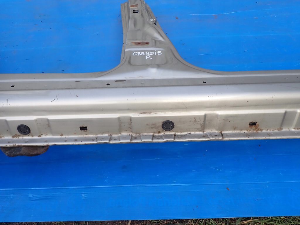 фото №5, Mitsubishi grandis поріг правий