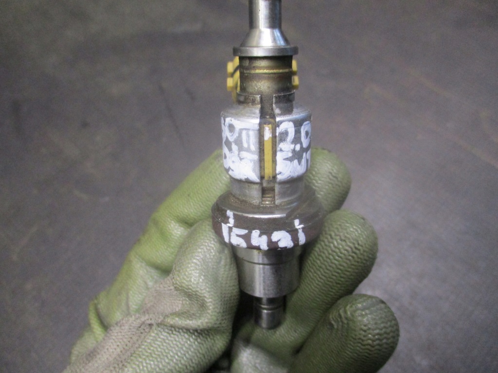 фото №4, Инжектор 5 , 23710-26011 toyota corolla verso ii 2.0 d4d 04-09 r.