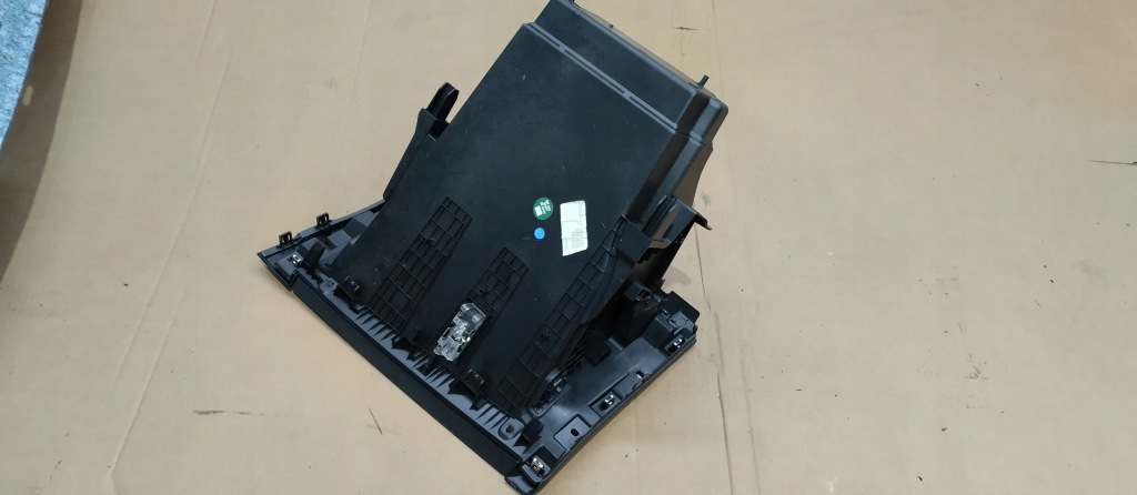 фото №3, Бардачок пассажира панели do renault clio v 681081071r