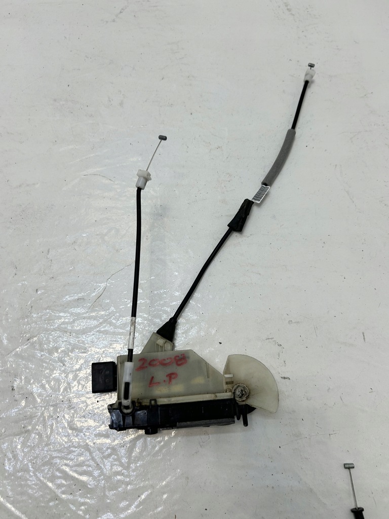 фото №1, Peugeot 2008 ii замок дверь левый перед