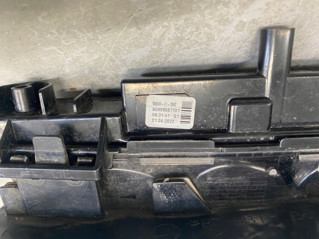 Протитуманна фара лівий mb slk w-172 a0999067701 a1728851623 f865 Ціна