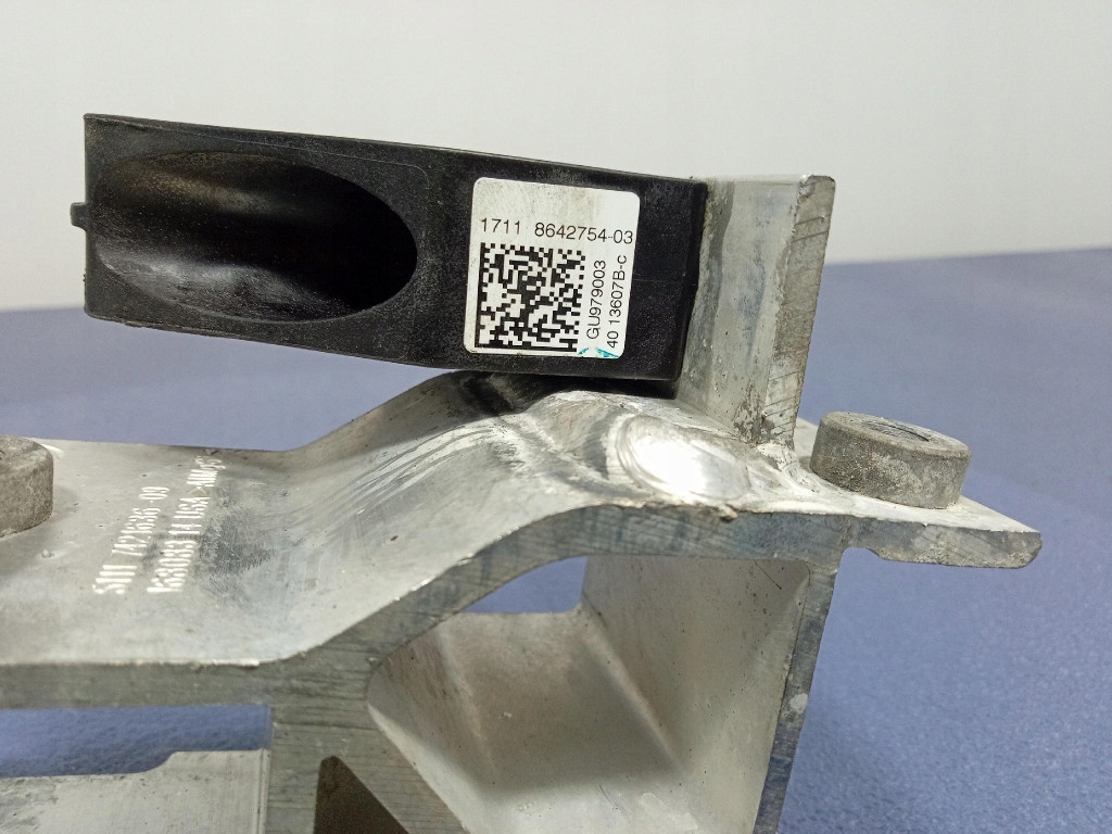 фото №9, Bmw x7 g07 кронштейн кронштейн радіатора праве 7421636