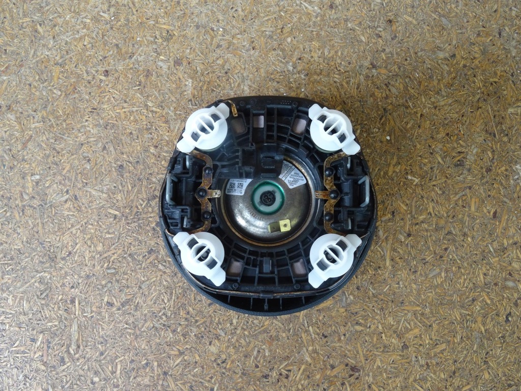 фото №12, Audi a3 8v 12-17 q3 8u 11- подушка безпеки подушка повітряна водія 8v0880201al