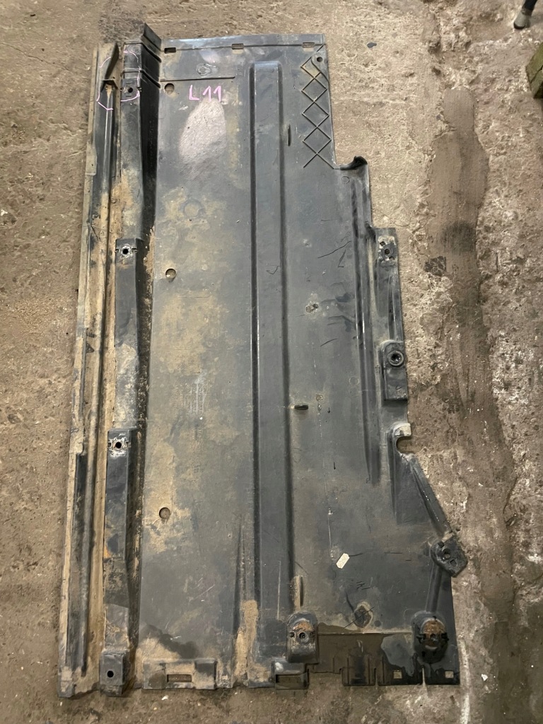 Купить Audi a4 b8 a5 накладка плита пол подвеска левая