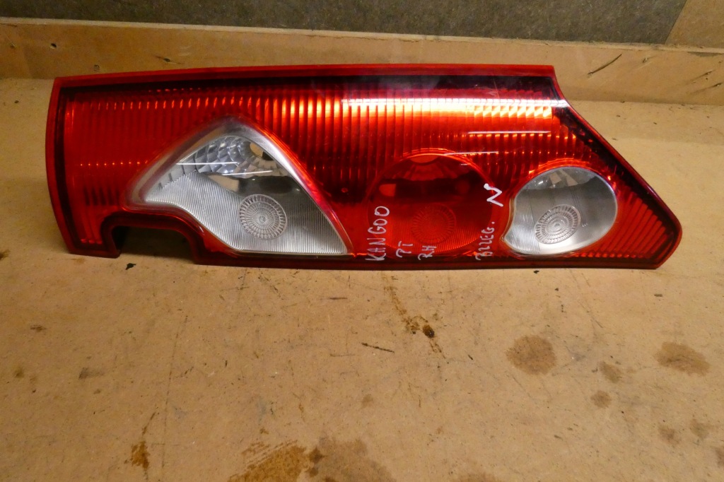 Лампа renault kangoo iii 8200419945 08- в Украине