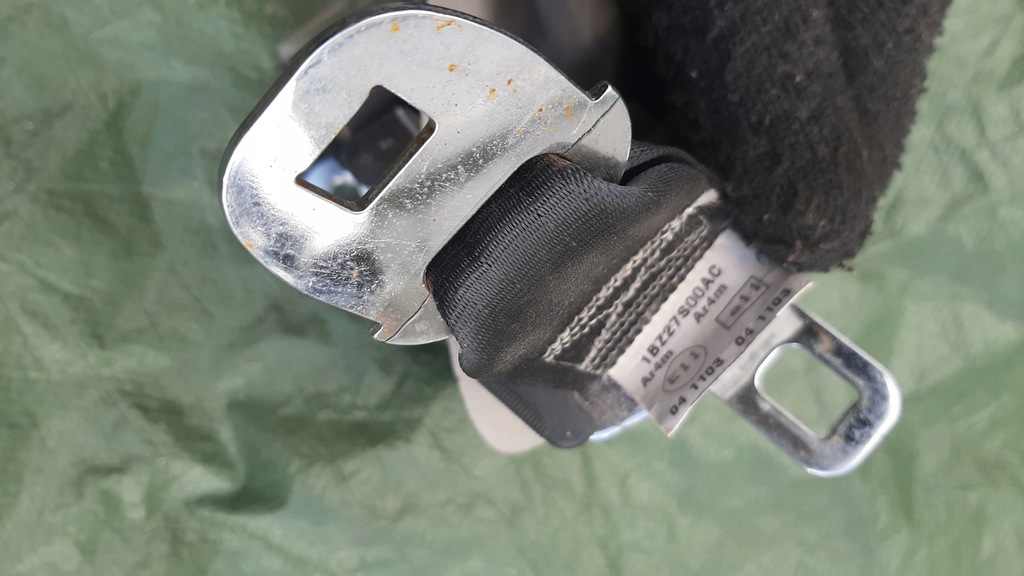 фото №10, Voyager iv pas безопасности задняя левый 5d