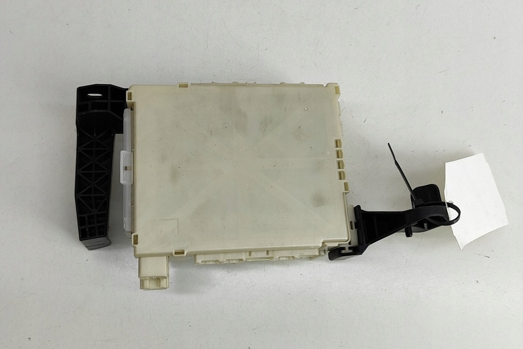 фото №5, Peugeot 108 комфорт управление unit 89221-0h010 1.2 бензин 60kw 2015 27274081