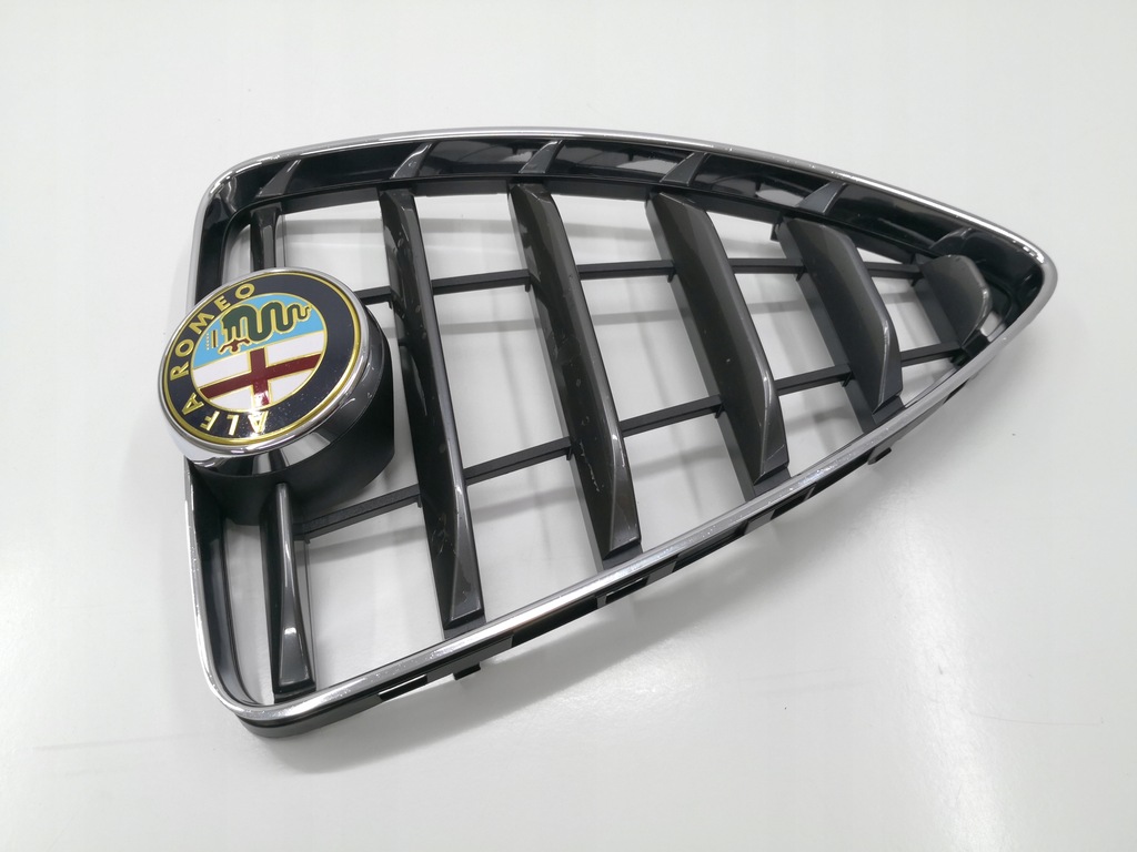 фото №2, Решётка радиатора решётка радиатора alfa romeo mito