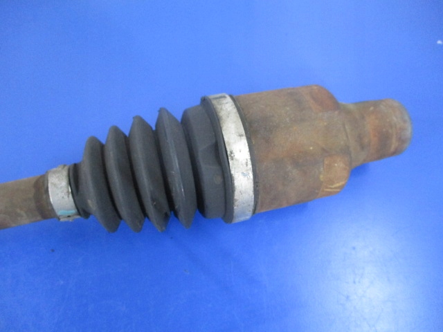 фото №4, Dacia sandero i 1.6b привідний вал права шарніри