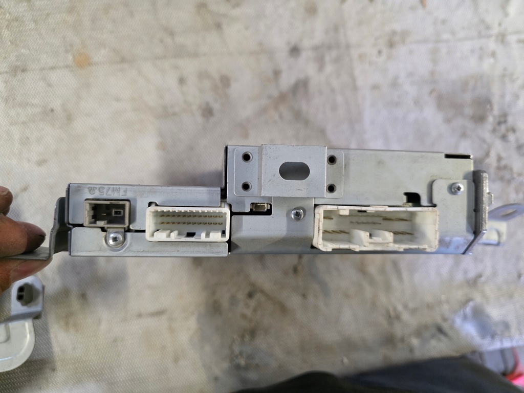 фото №2, Mazda 3 bm 14- модуль радіо тюнер