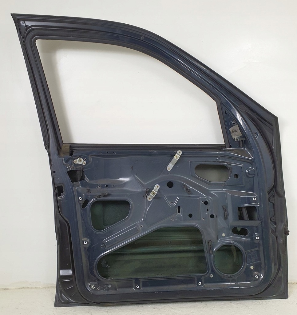 Дверь левый перед передние mercedes ml w163 Недорого