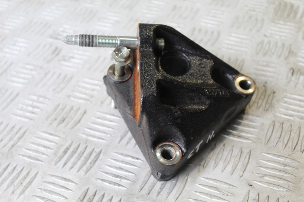 фото №1, Кронштейн кронштейн двигателя lexus ct 200h lift