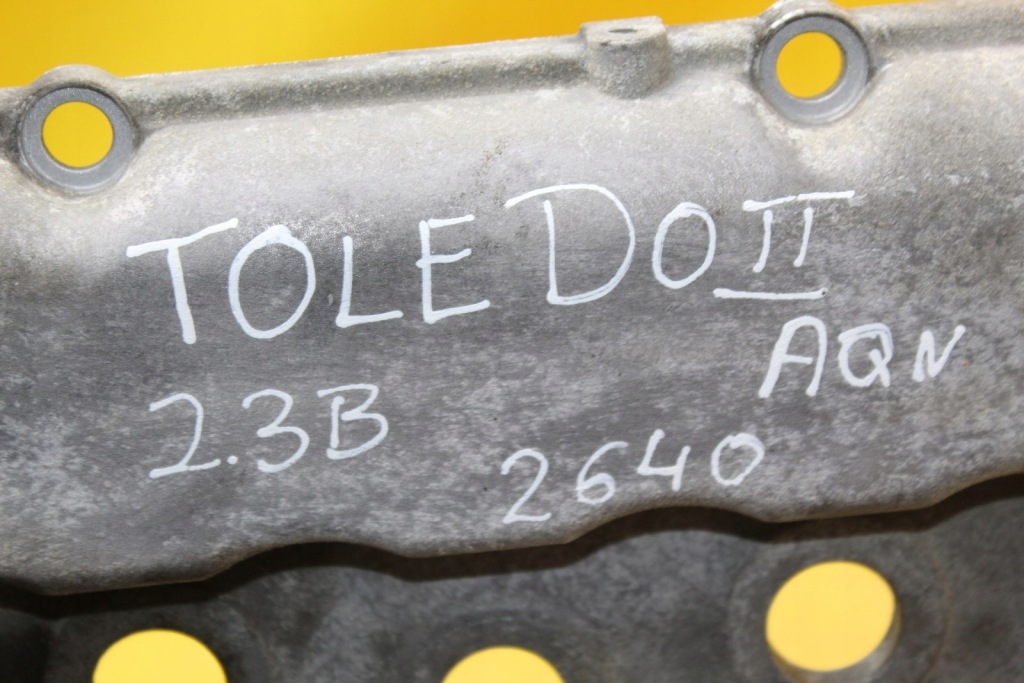 фото №10, Кришка клапанів toledo ii 2.3 b 066103475j