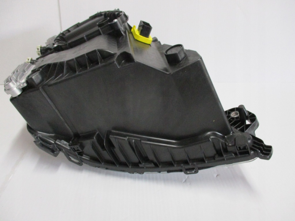 фото №11, Лампы лампа volvo led fh 23752806 23752809