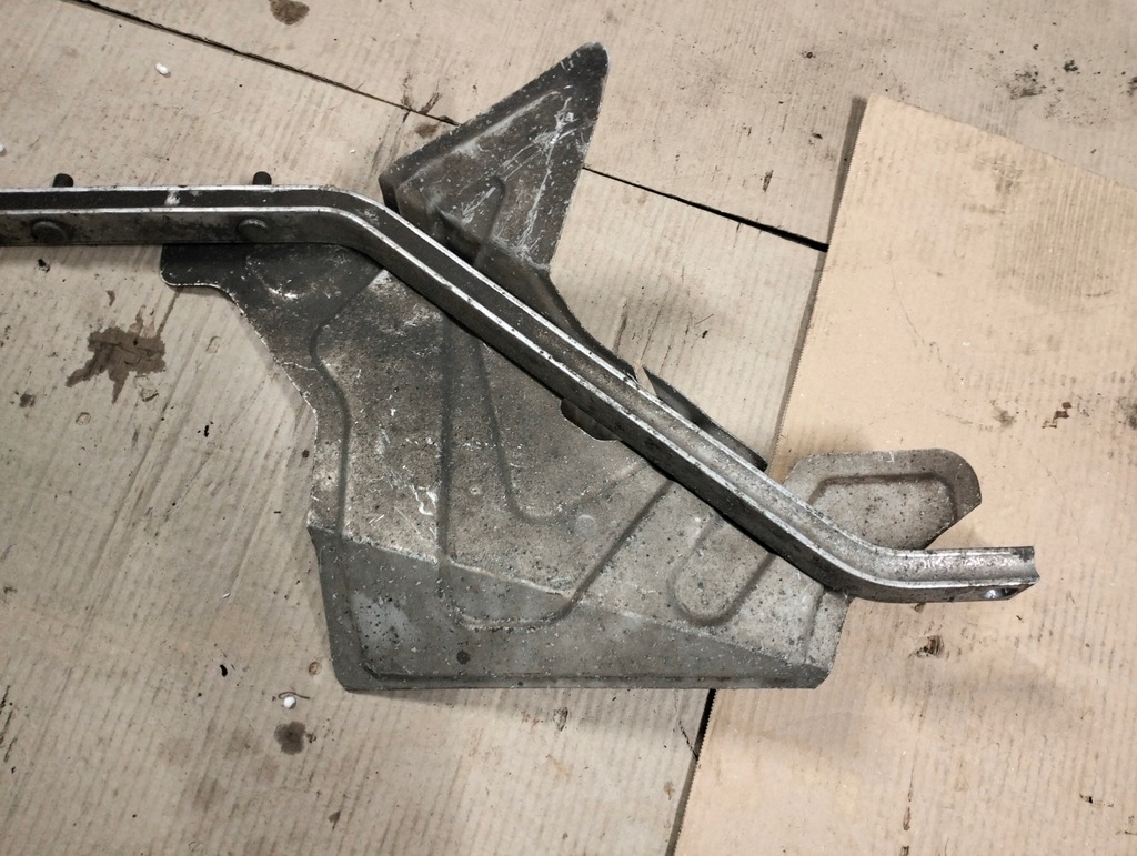 фото №11, Beka кронштейн коробки передач porsche boxster 986 98633109800