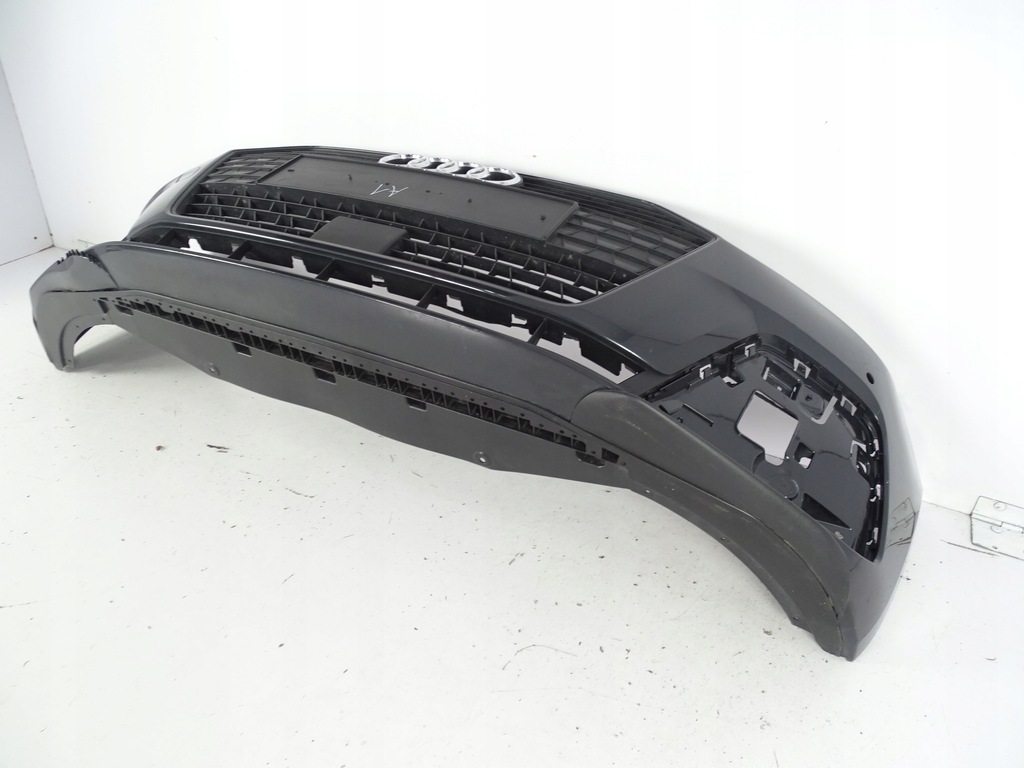 фото №5, Бампер перед передний audi a1 82a + решётка радиатора