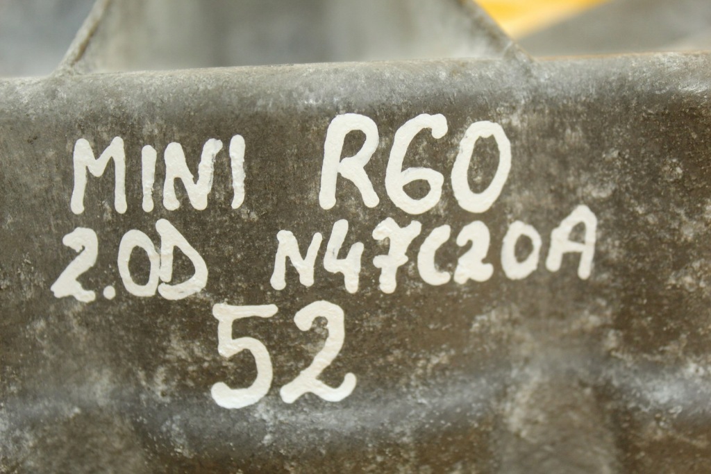 Піддон масляна mini r60 toyota n47c20a 2.0 d 17478601 7811592 Зі Шроту