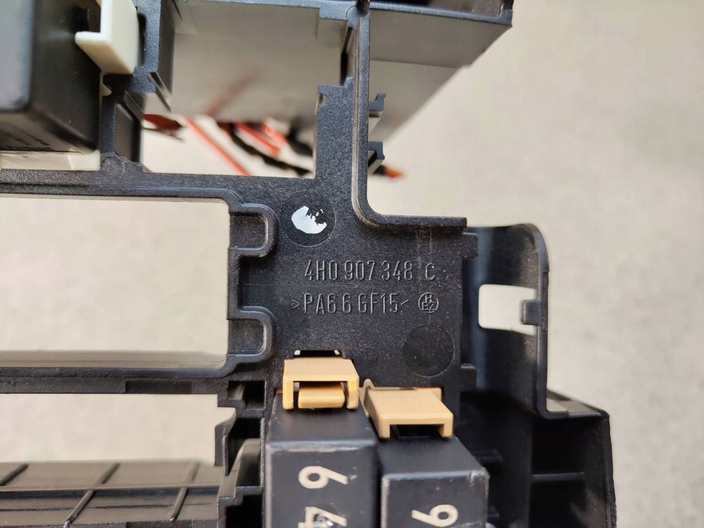 фото №7, Корпус коробка предохранителей реле audi a8 d4 4.2 tdi - 4h0907348c