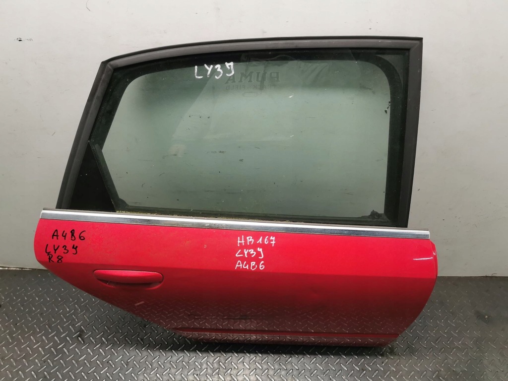 Дверь правый  задняя audi a4b6 код лакокрасочного покрытия ly3j с Разборки