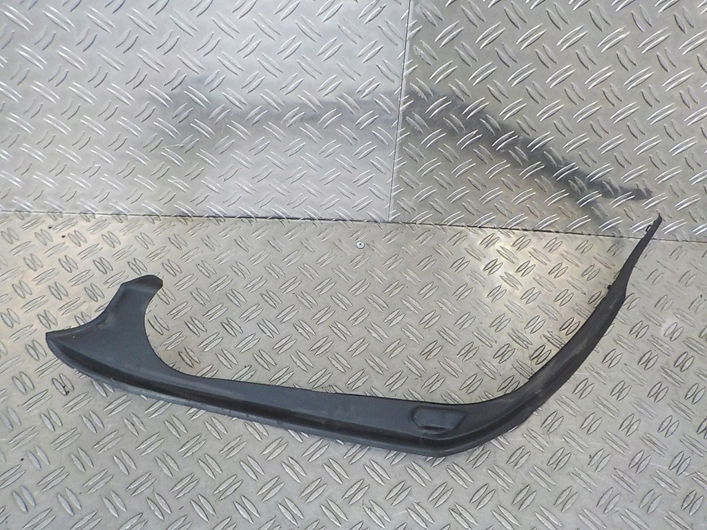 фото №1, E klasa w213 молдинг захист лампи задня ліва