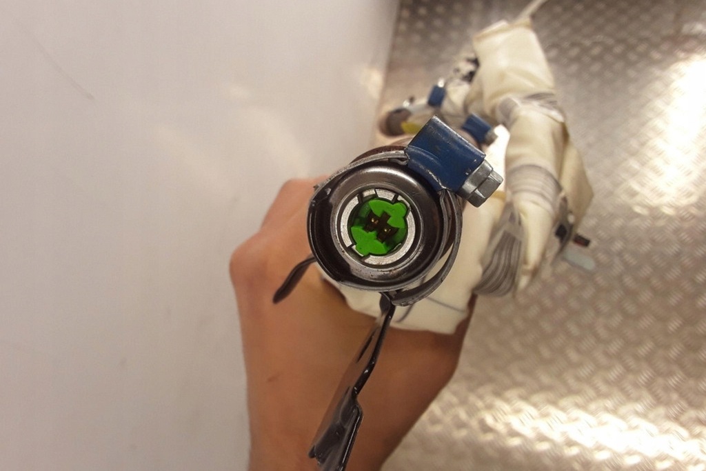 фото №8, Шторка безопасности правая volvo xc90 i 31271166 2.4l дизель 2009