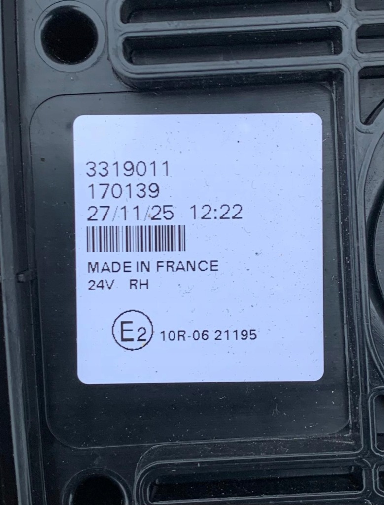 Фара led задняя rh scania r s ntg 3319011 с Разборки