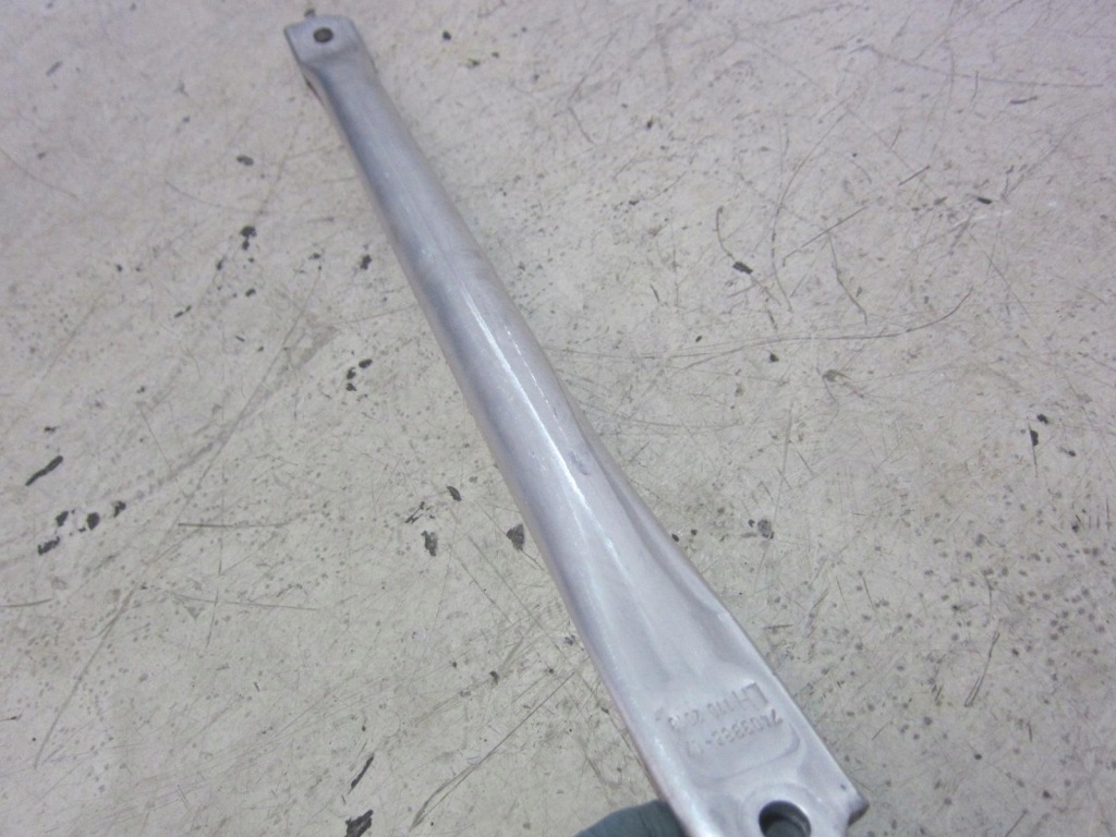 Bmw x3 g01 g02 кронштейн розпірка права ліва 7403886 51617403885 51617403886 Ціна