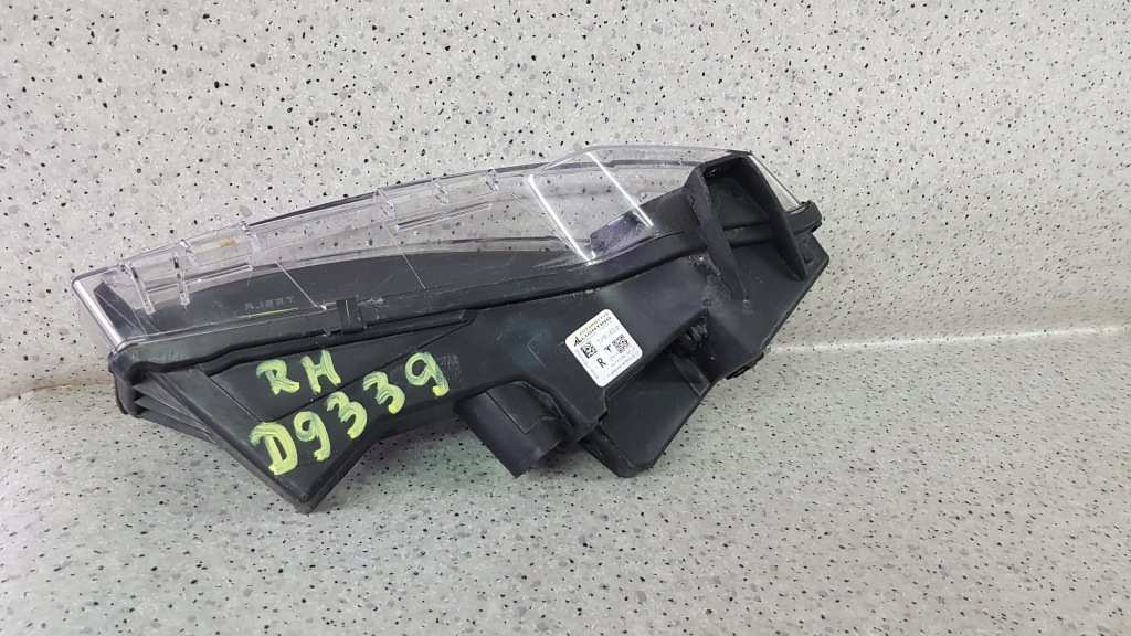 Tesla model 3 2017 - правый led drl противотуманная фара d 9339 Цена