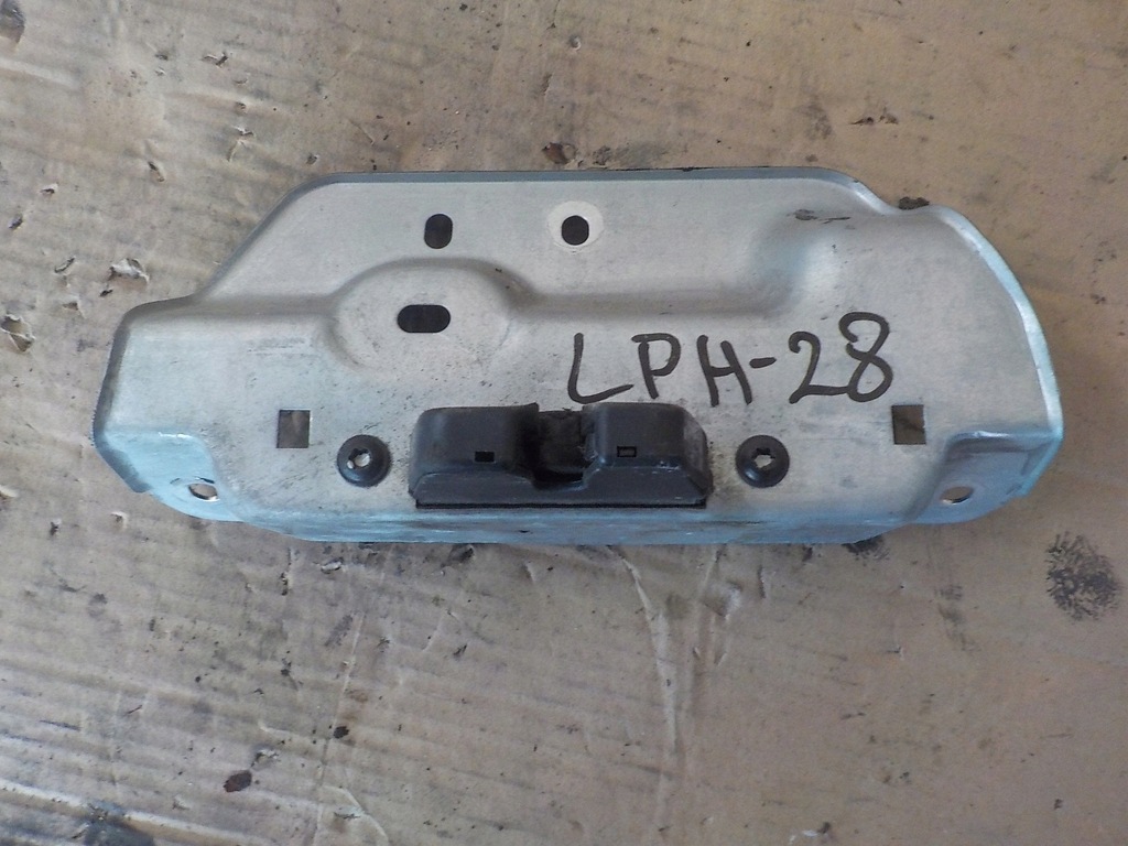 фото №1, Lancia phedra 2.0d замок крышки багажника