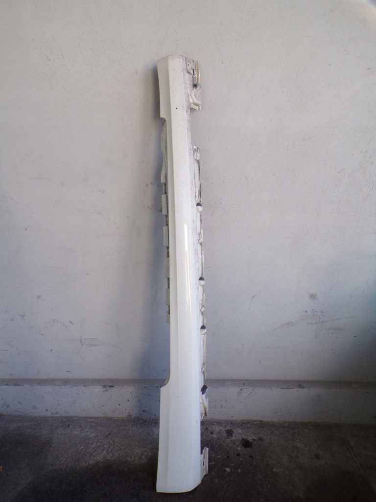 фото №1, Молдинг поріг поріг лівий mercedes w207 2076901640