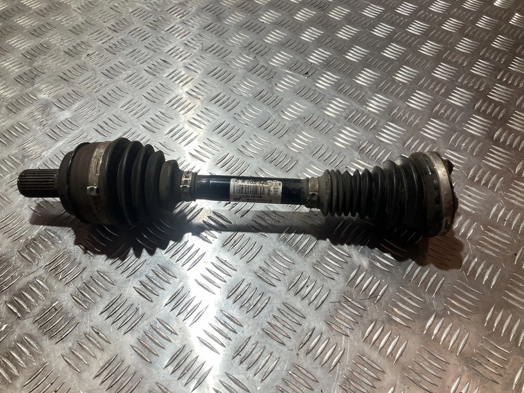 фото №1, Приводной вал левая передняя mercedes glc x253 2.2 cdi 4matic