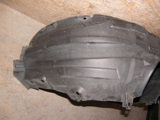 фото №4, Mazda 3 03-09 nadkloe ліва перед оригінал