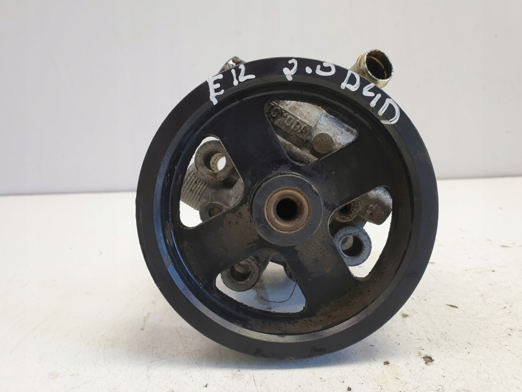 фото №1, Toyota corolla e12 2.0 d4d насос усилителя