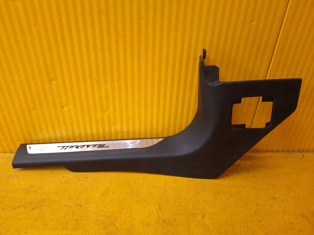 фото №1, Maserati levante накладка порог левая 670040374