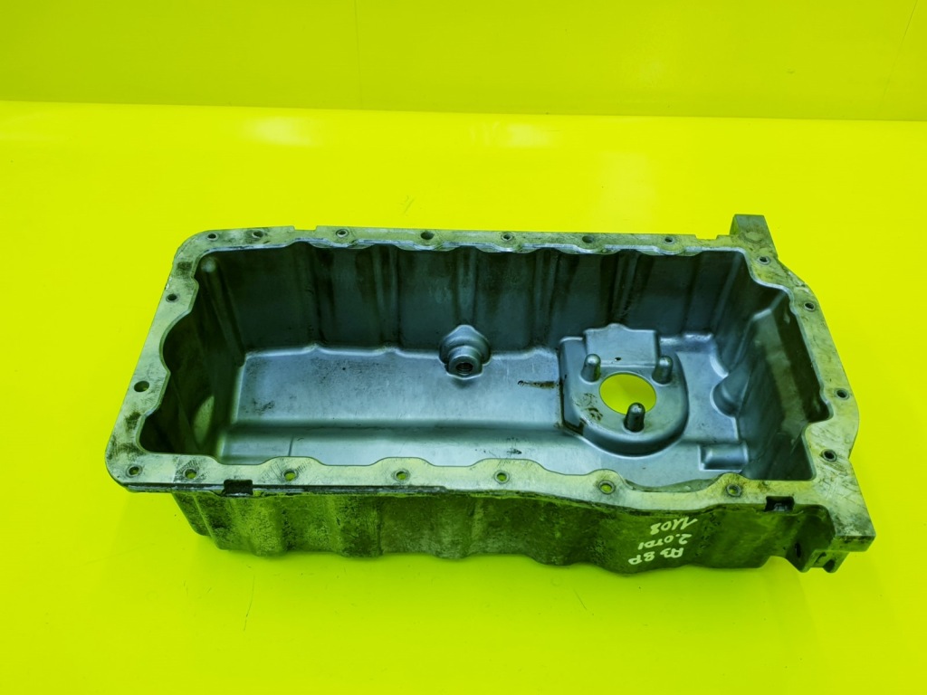 Піддон масляна оливи audi a3 8p passat b6 octavia 2 2.0 tdi 038103603ag Київ