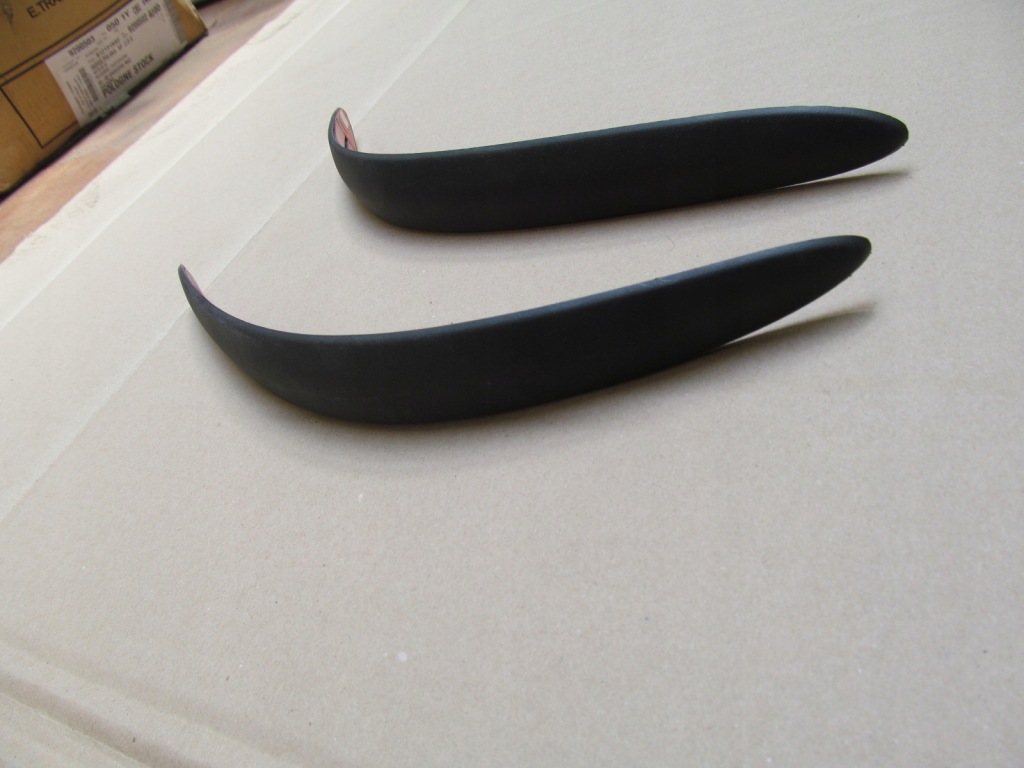 фото №7, Toyota corolla 07-14 молдинг бампера заднього c401