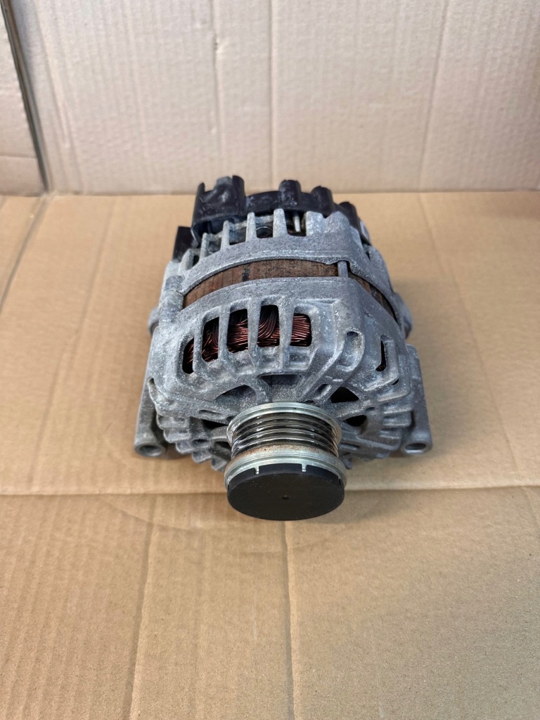 Купить Генератор opel astra j facelift 2014 13588290