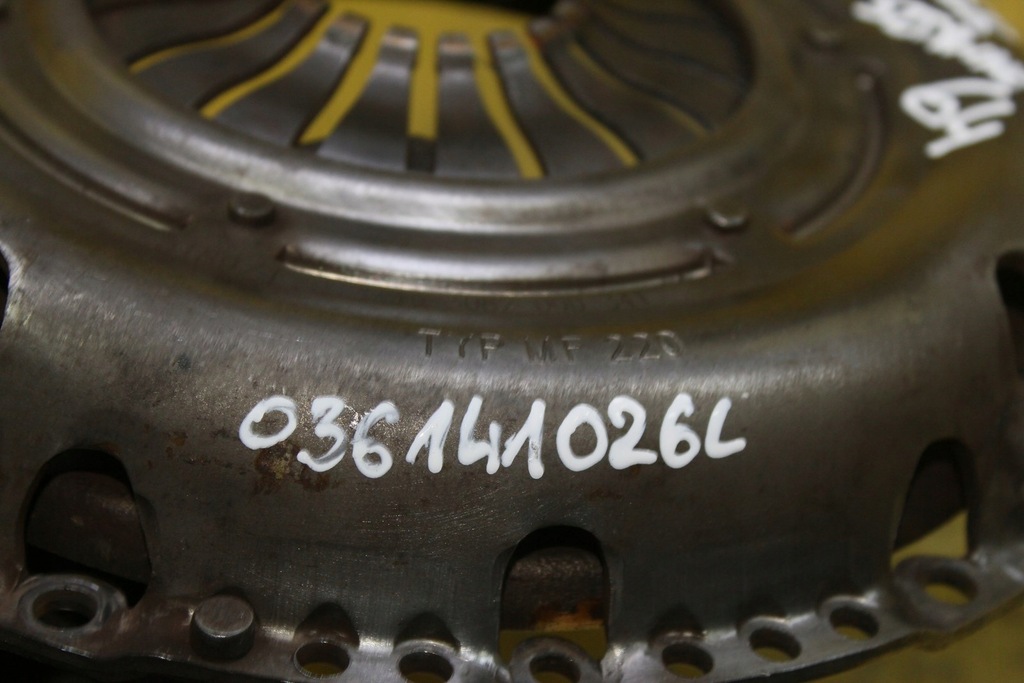 фото №8, Прижим сцепления 1.6 b roomster 036141026l