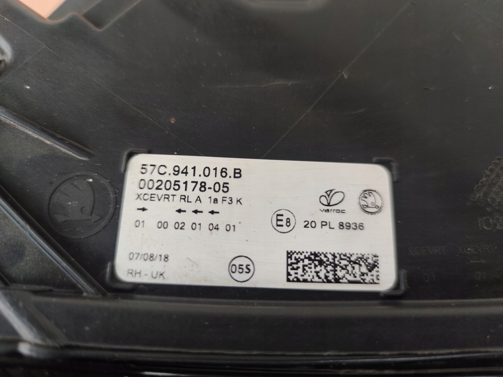 фото №4, Skoda karoq правая лампа перед full led фара r