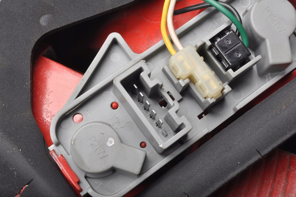 фото №10, Toyota yaris ii лампа левая задняя левый задняя